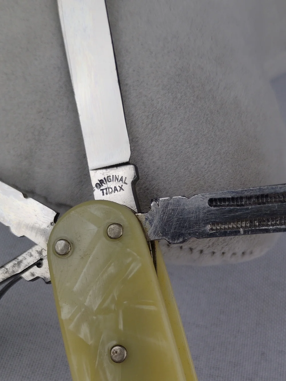 Hill Novelties Vintage Multi-Tool Pocket Knife .